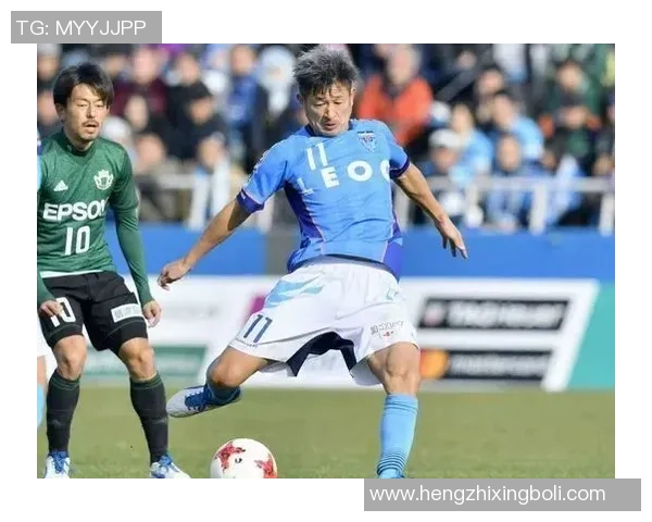 未退役足球明星们的辉煌与坚持：他们依旧在绿茵场上续写传奇