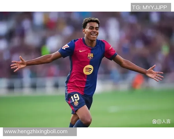 亚洲足球球星帅哥风采尽展球场与生活魅力 亚洲足球球星帅哥风采尽展球场与生活魅力